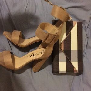 Heals and a purse